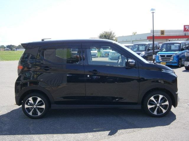 Mitsubishi eK X 3