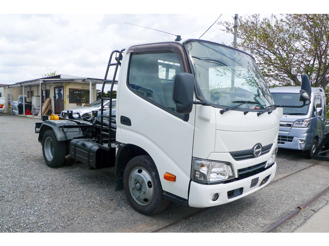 Hino Dutro 5