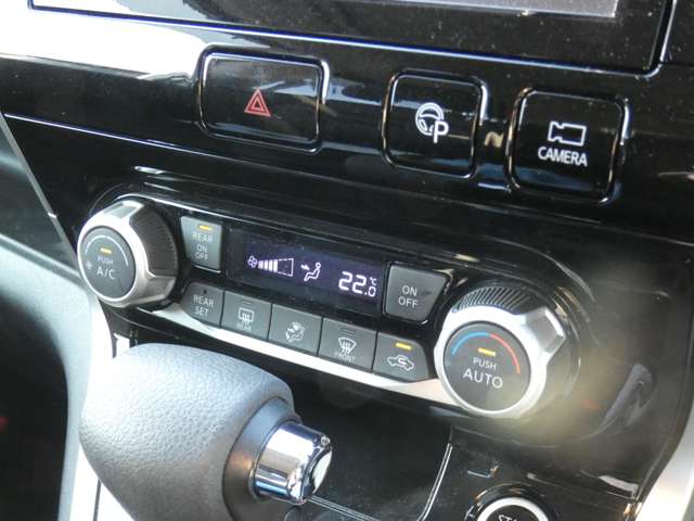 Nissan Serena 10