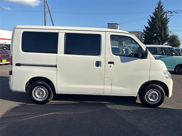 Toyota Town Ace Van 9