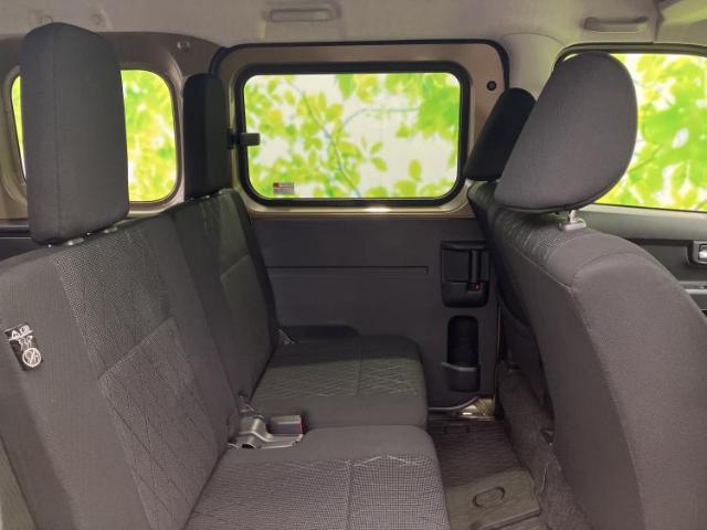 Daihatsu Atrai 7