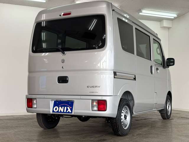 Suzuki Every 9