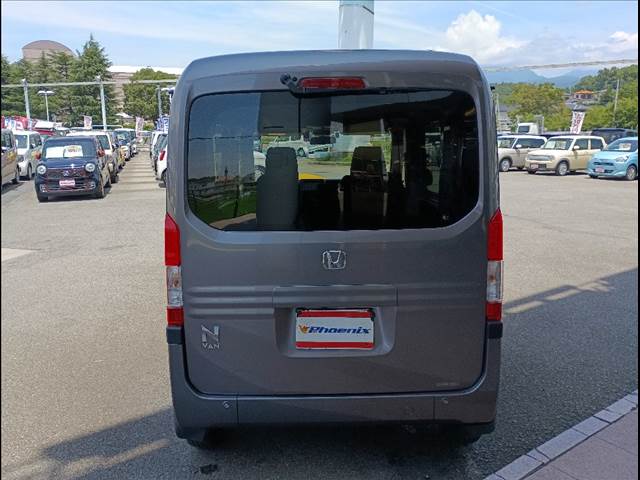 Honda N-VAN 8