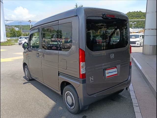 Honda N-VAN 9