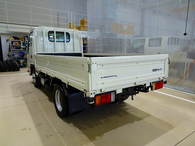 Isuzu Elf 12
