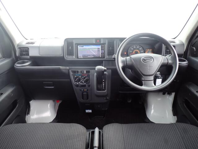 Daihatsu Hijet Cargo 5