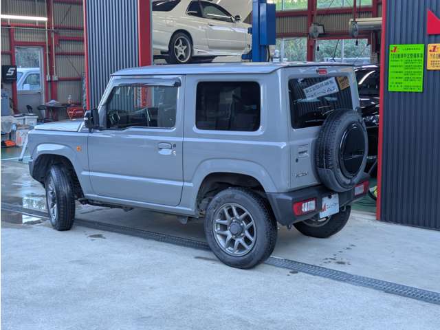 Suzuki Jimny 8