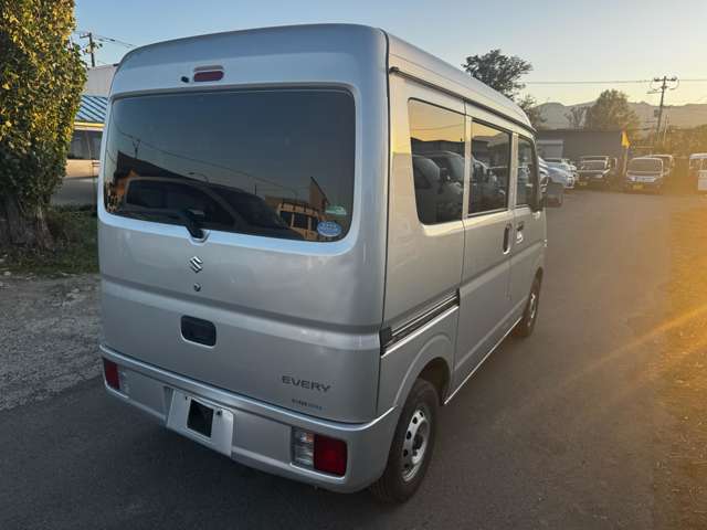 Suzuki Every 11