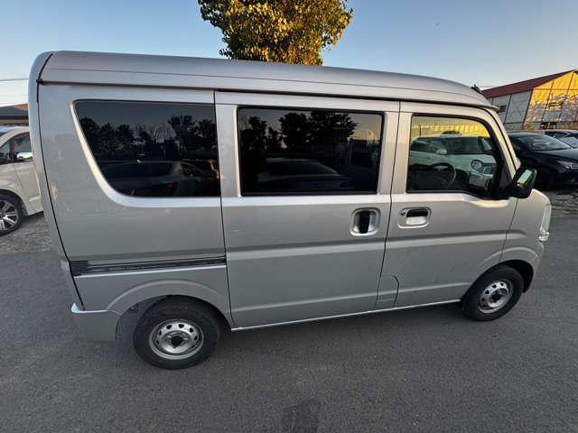 Suzuki Every 12