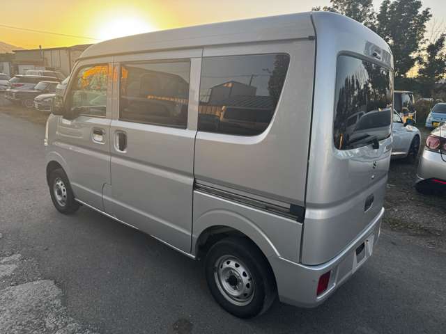 Suzuki Every 7