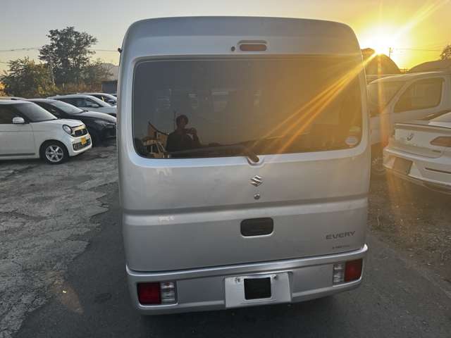 Suzuki Every 9