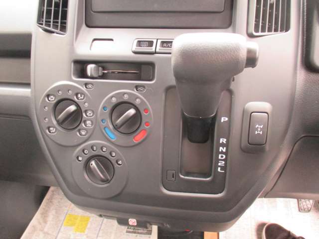 Toyota Town Ace Van 11