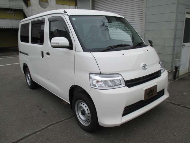 Toyota Town Ace Van 3