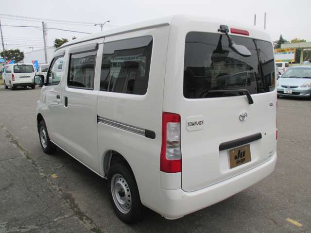 Toyota Town Ace Van 5