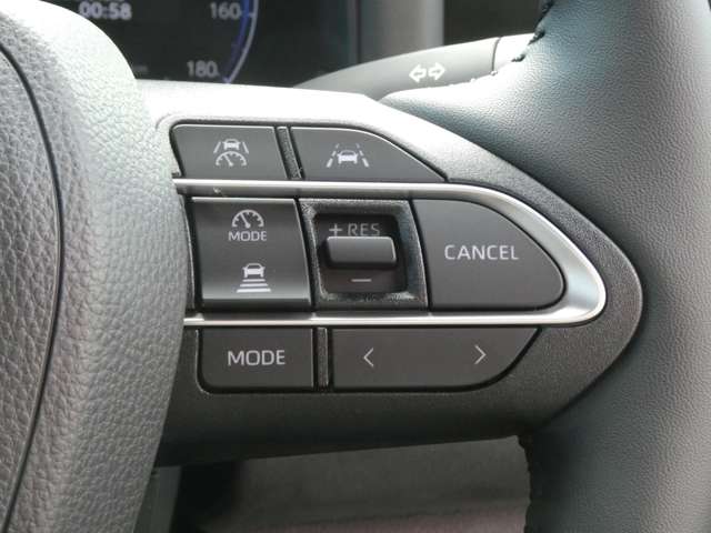 Toyota Voxy 4