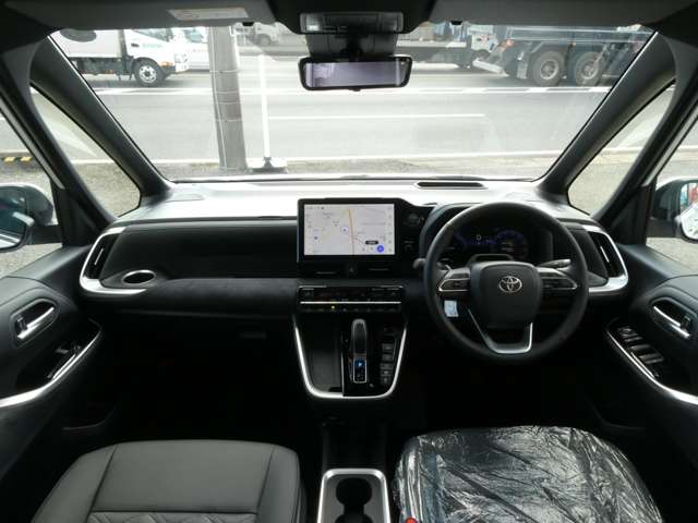 Toyota Voxy 10