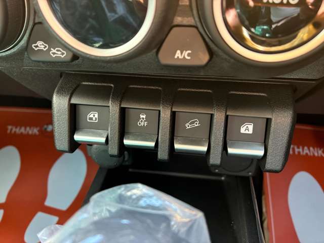Suzuki Jimny Nomade 11