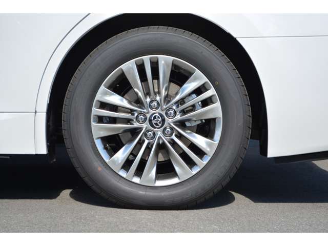 Toyota Alphard 8