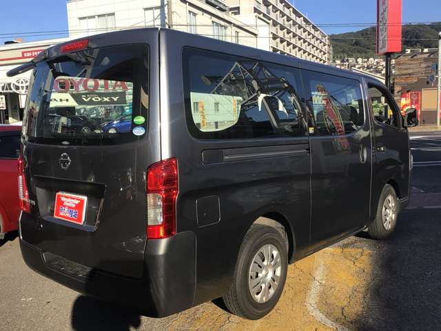 Nissan NV350 Caravan 6