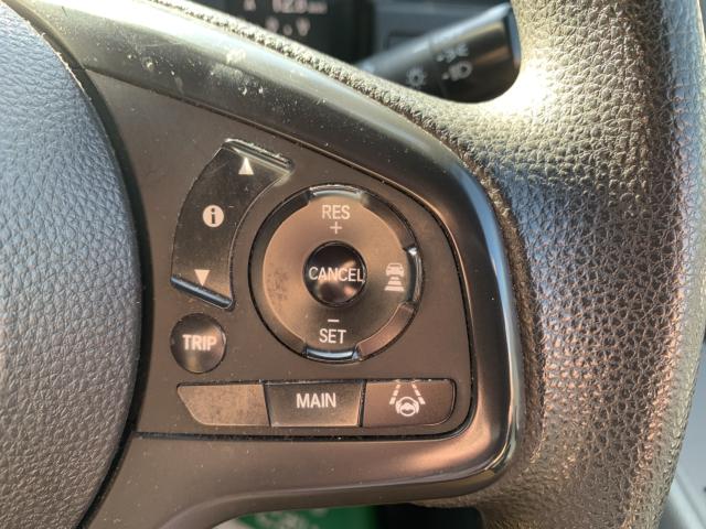 Honda N-VAN 9
