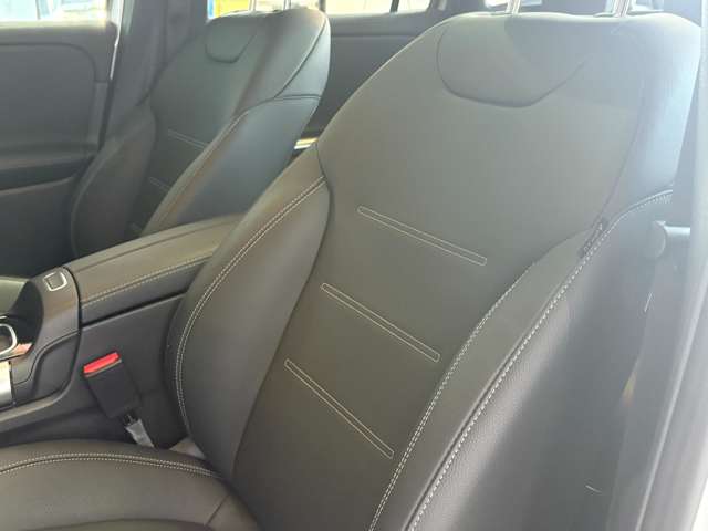 Mercedes-Benz GLA-Class 7
