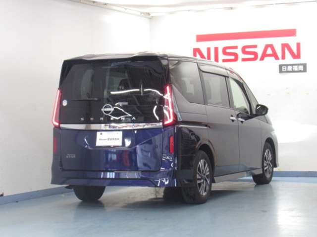 Nissan Serena 2