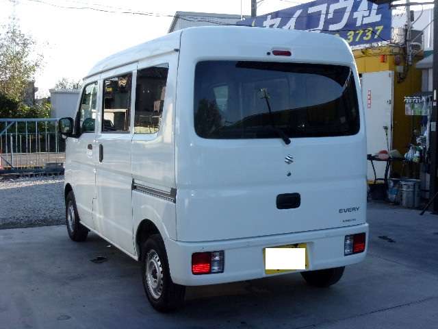 Suzuki Every 9