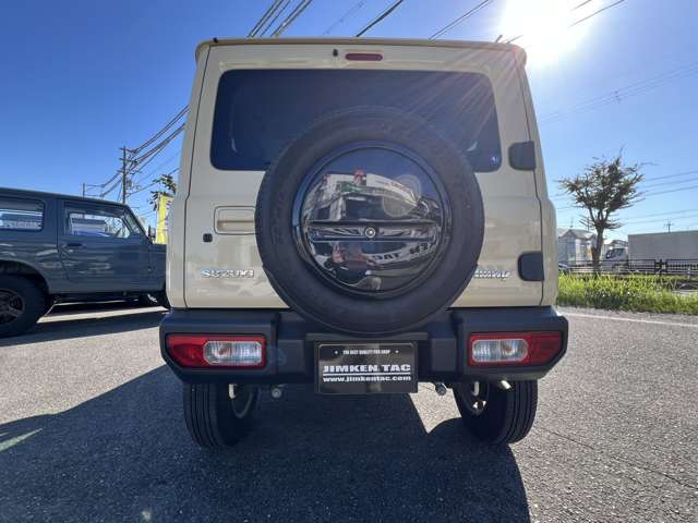 Suzuki Jimny 8
