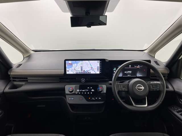 Nissan Serena 6