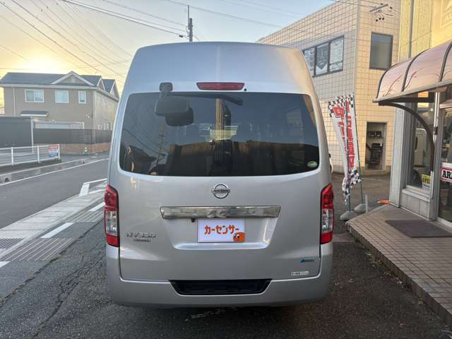 Nissan NV350 Caravan 7