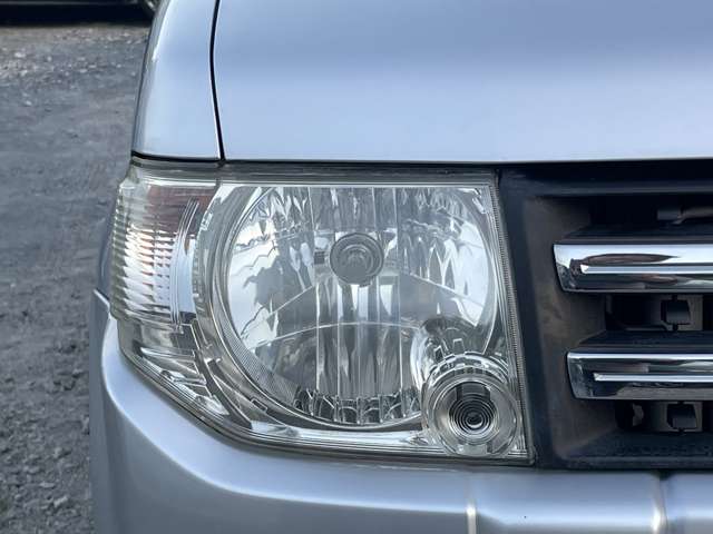 Mitsubishi Pajero Mini 11