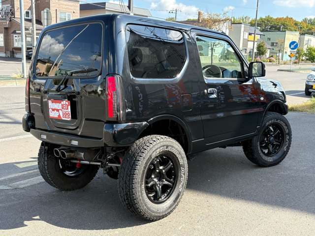 Suzuki Jimny 10