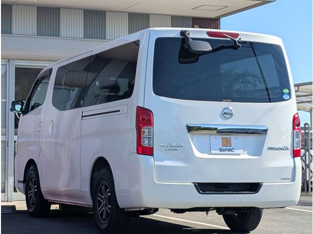 Nissan NV350 Caravan 9