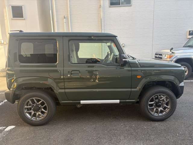 Suzuki Jimny 6