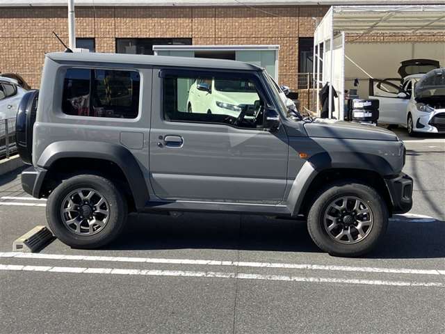 Suzuki Jimny Sierra 8