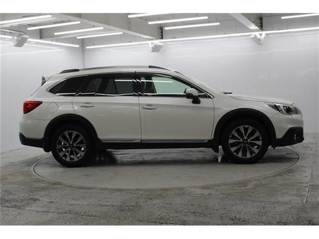Subaru Legacy Outback 5