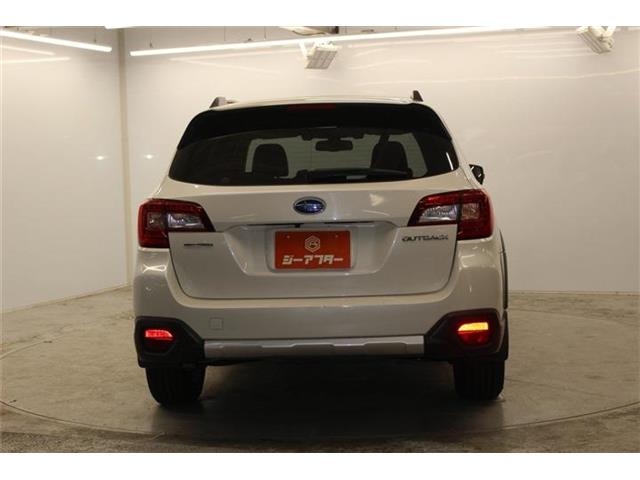 Subaru Legacy Outback 7