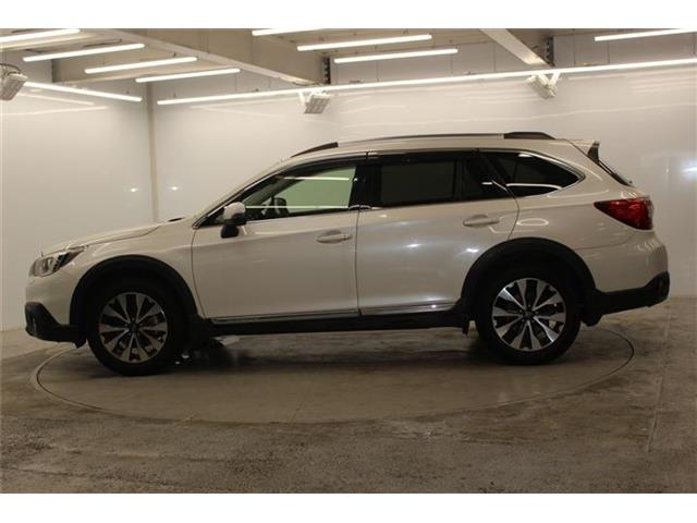 Subaru Legacy Outback 9