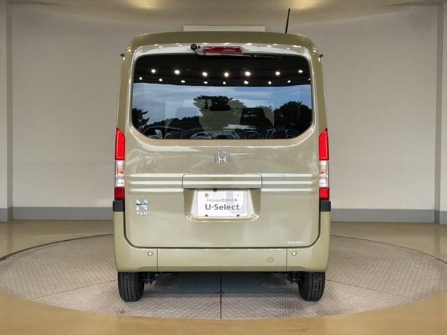 Honda N-VAN 12