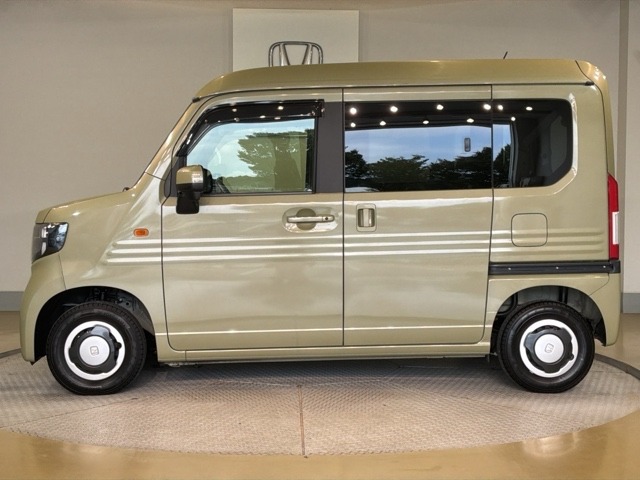 Honda N-VAN 4