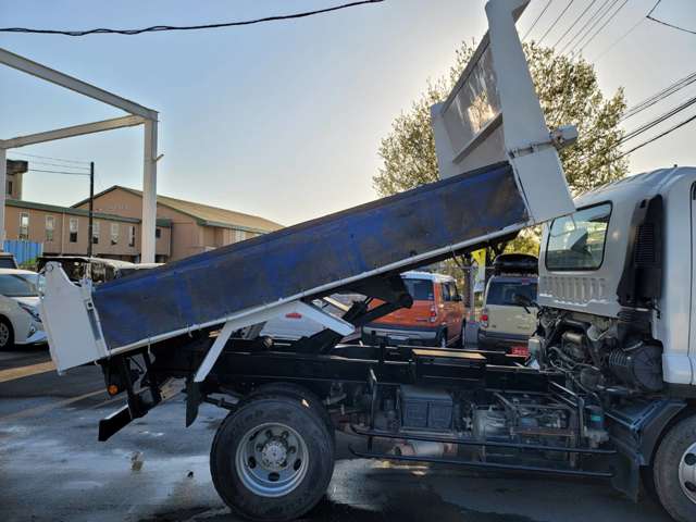 Isuzu Forward 2