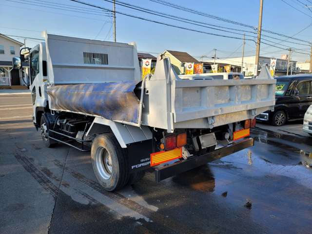 Isuzu Forward 5