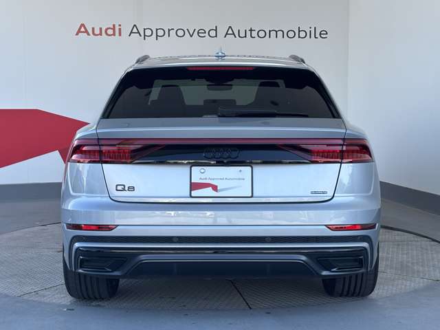 Audi Q8 5