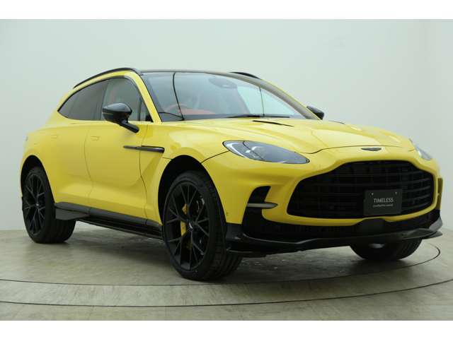 Aston Martin DBX 3
