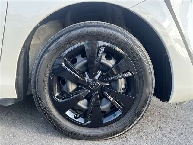 Toyota Sienta 10