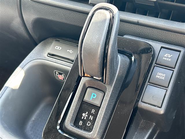 Toyota Sienta 12