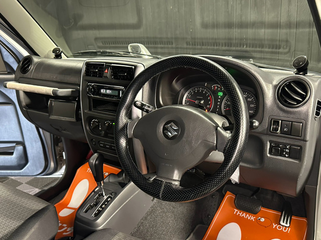 Suzuki Jimny 6