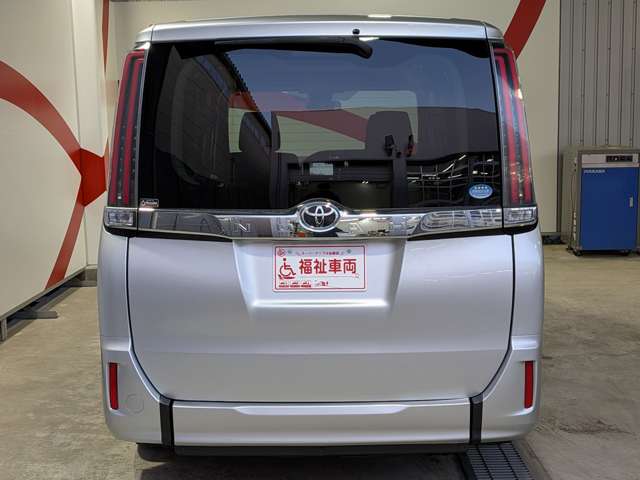 Toyota Noah 9