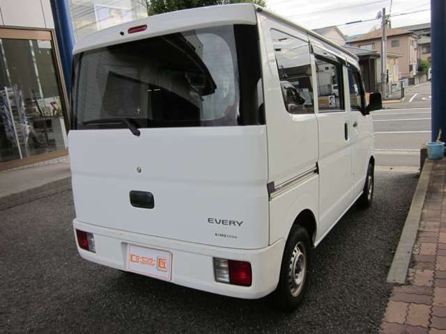 Suzuki Every 8