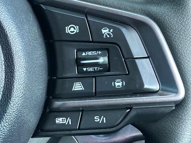 Subaru Legacy Outback 5
